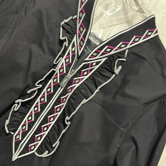 Bob Mackie zip up top. - Picture 2 of 6